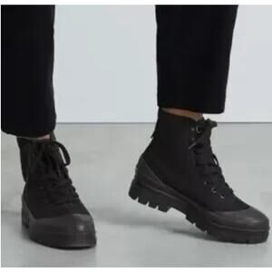 Everlane Women's The Pull-On Chelsea Rain Boots Waterproof Black Size 9 NWOT